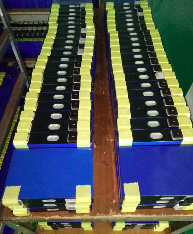 Prismatic 3.2 Volt 200AH Li Ion Solar Batteries China Manufacturers Wholesale For Telecom Base Station